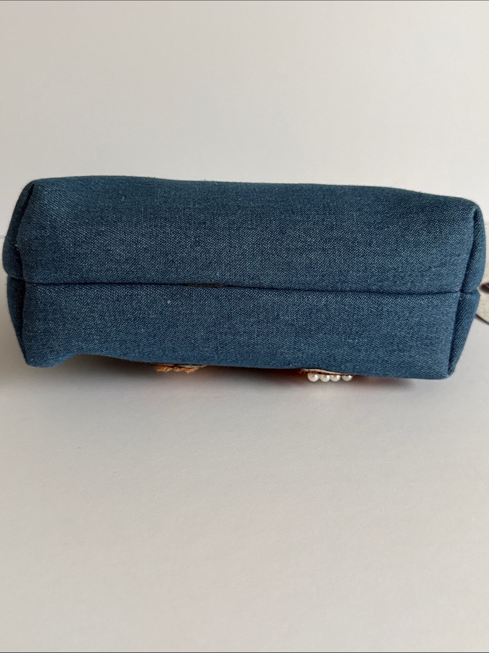Blue denim pouch featuring embroidered Hello Kitty patches and a red satin bow - Picture 6 of 6
